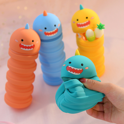 Harga yang bagus Kotak pensil silikon yang bisa ditarik kembali Kartun Kawaii Stand yang bisa diperluas Perlengkapan sekolah Kotak Perlengkapan sekolah Hadiah Natal on line