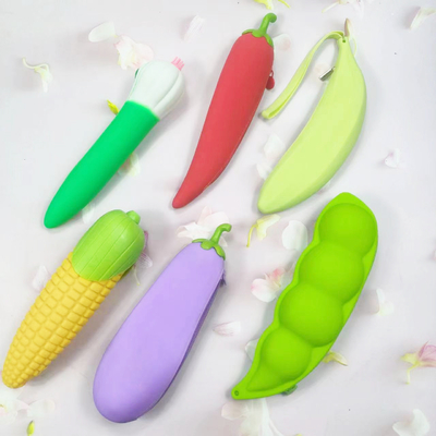 Harga yang bagus Pencil Case Warna Silikon Waterproof Pencil Bag Estetika Ringan Portable Pen Bag Perlengkapan Sekolah Bergaya on line