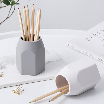 Harga yang bagus Pemegang pensil tahan air silikon untuk meja sederhana modern minimalis make-up organizer Shool Perlengkapan kantor untuk anak-anak rumah on line