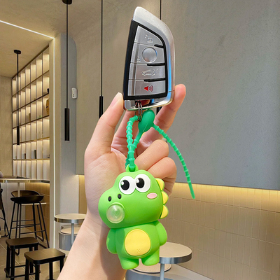 Harga yang bagus Keychain Kartun Silikon Lembut Aksesoris sempurna untuk Pergelangan tangan wanita on line