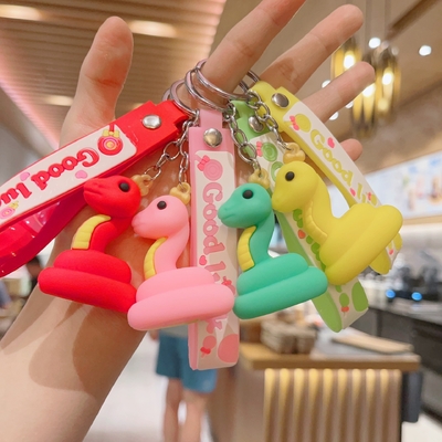 Harga yang bagus Cartoon Keychain Silikon Cantik Kawaii Anime Keychain Keren Untuk Ransel Space Keychain Hadiah Ulang Tahun Natal on line