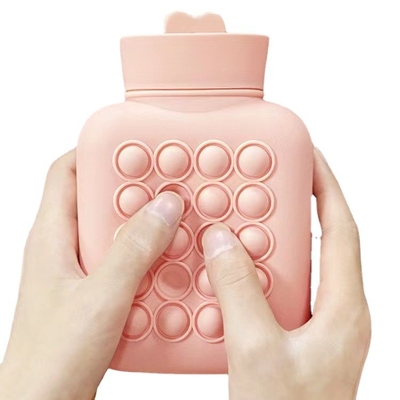 Harga yang bagus 1L Botol Air Panas Untuk Meredakan Nyeri Bebas BPA dan Bahan Silikon Berkualitas Makanan Tutup Lembut Termasuk on line